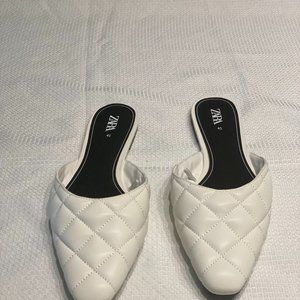 Zara quitted flat mules